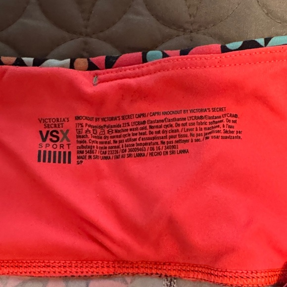 VSX Vibrant Patterned Leggings - Picture 4 of 4